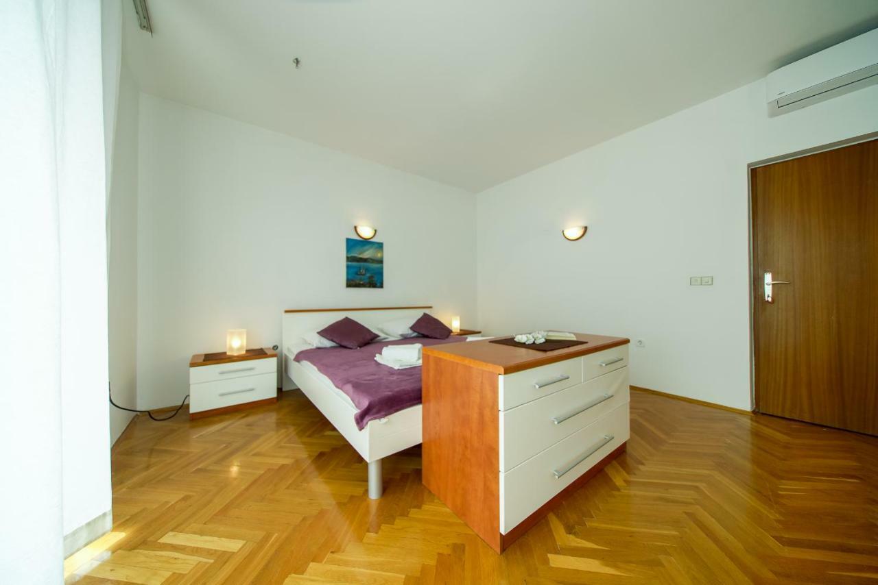 Apartments L&L Dugi Rat Luaran gambar